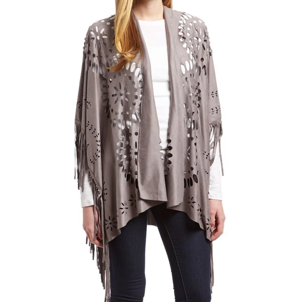Mauve Faux Suede Western Style Poncho Ruana Cut Outs One Size Fringe (Copy) - Picture 3 of 5